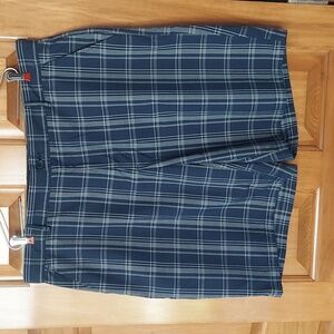 ..Greg Norman Collection Blue Plaid Hybrid Lightweight Shorts, Size 40, Like New